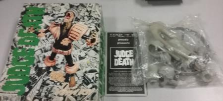 Halcyon 1/6 Judge Death Vinyl Model Kit - - Picture 1 of 1